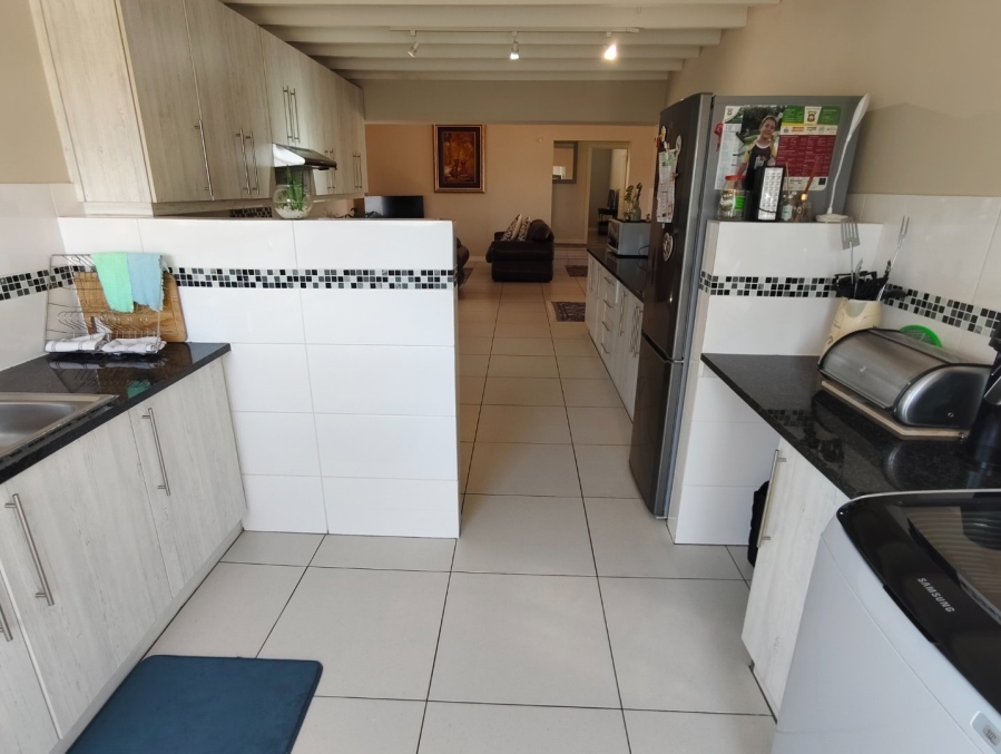 3 Bedroom Property for Sale in Berg En Dal Western Cape